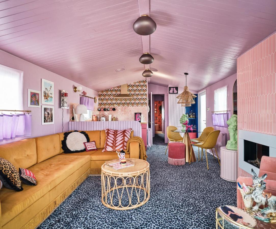 Fun Barbie Inspired, 6 Berth Caravan - Camber Sands Holiday Park, Near The Beach Kültér fotó